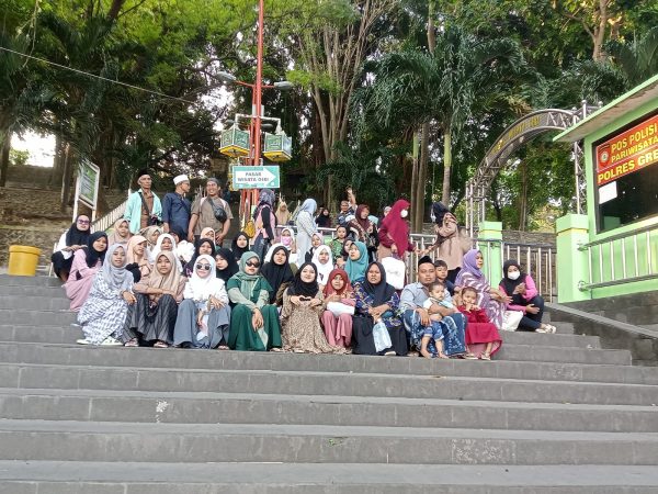 Perjalanan Ziarah Wali Lima Jawa Timur: Melintasi Jejak Suci dengan Hikmah yang Menyentuh Hati
